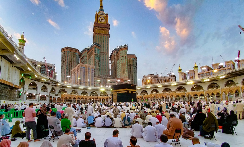 Experience Serenity, Seek Blessings: Your Hajj and Umrah Adventure Awaits